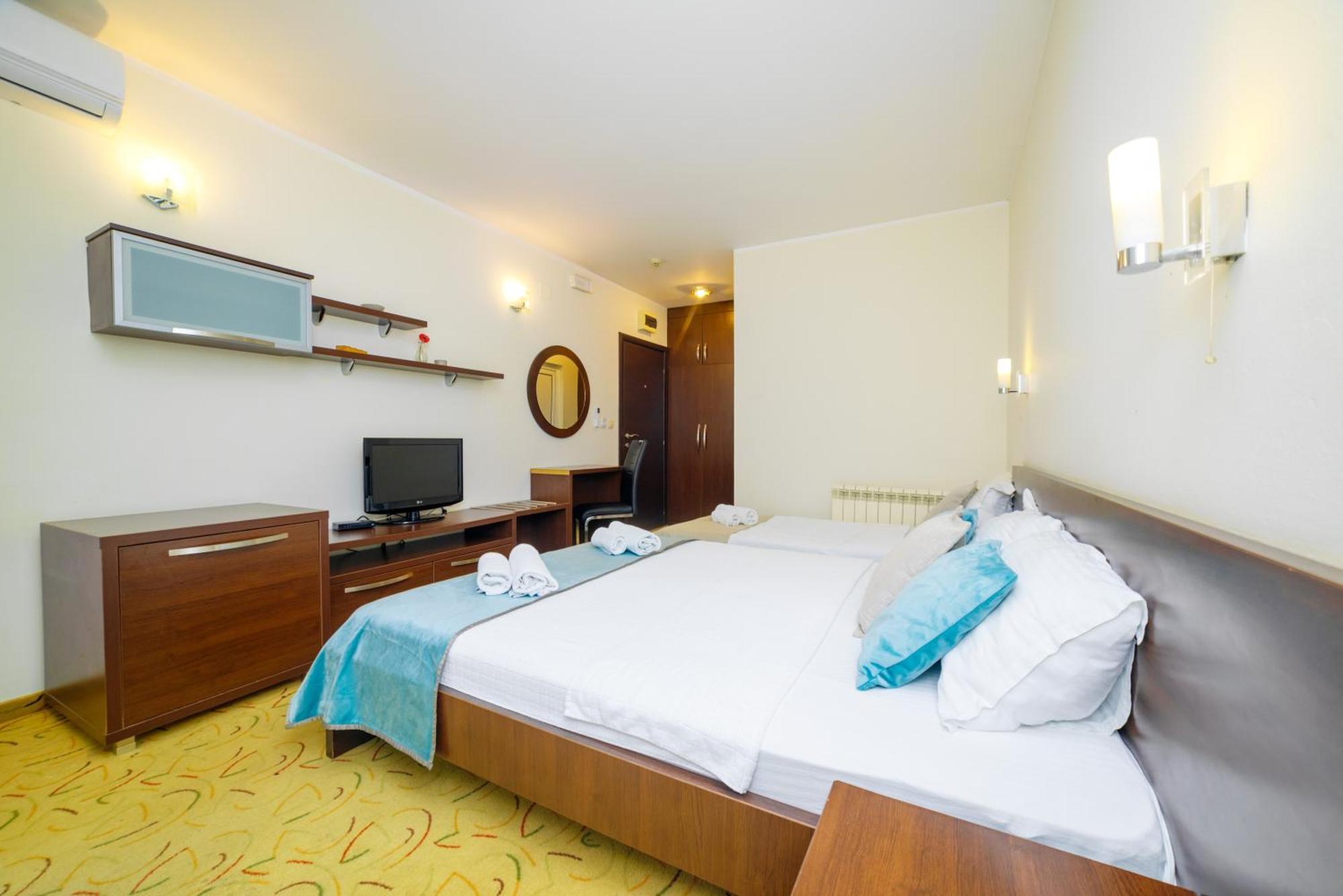 Hotel Odissey Jaz Budva Exterior photo